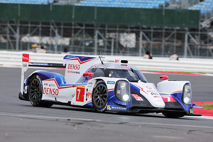Alexander Würz verrast met pole position